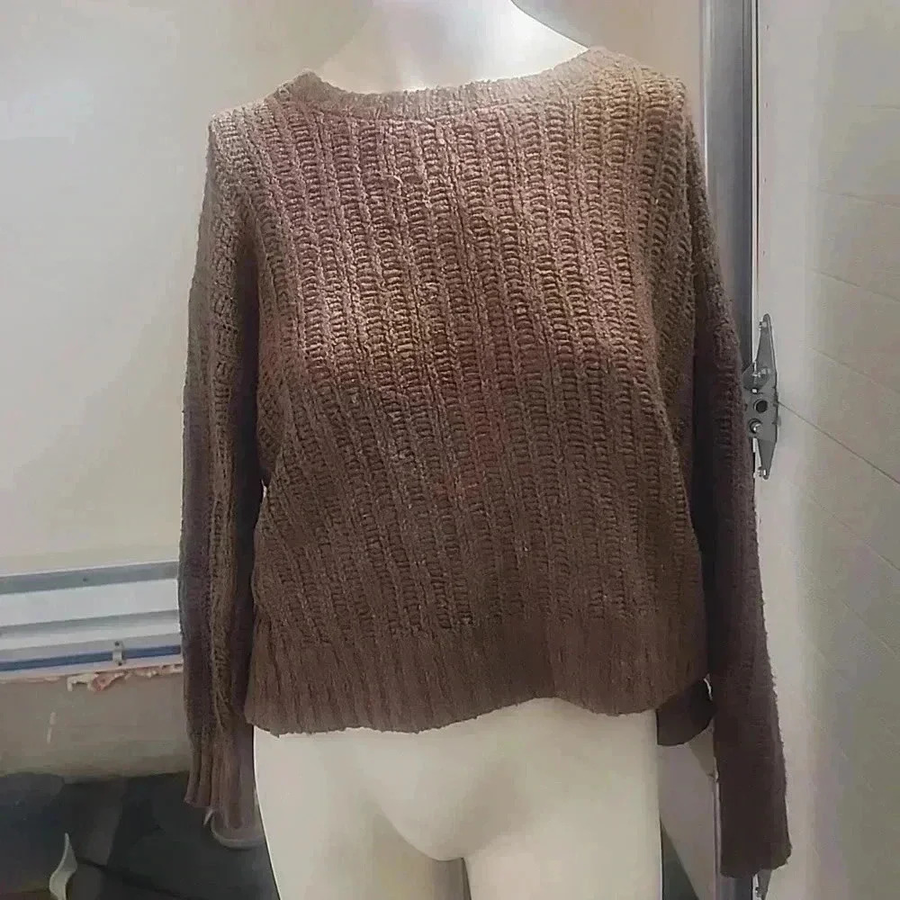 PINK ROSE KNIT SWEATER SIZE L BROWN